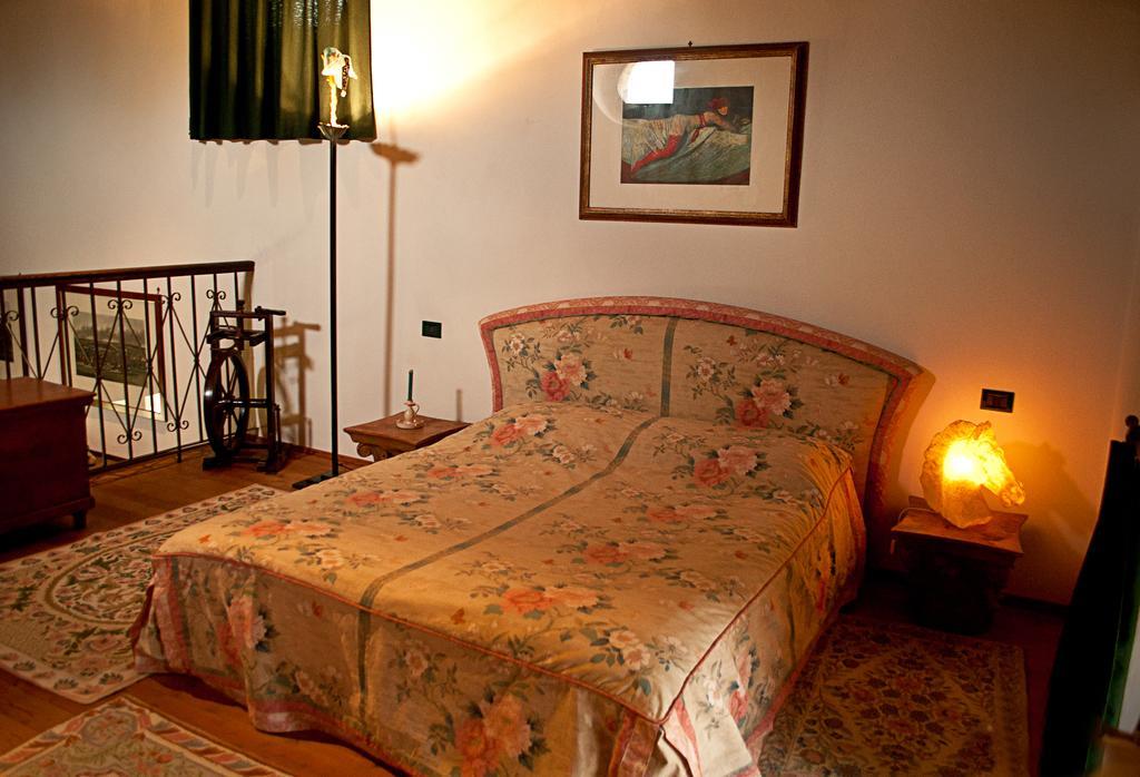 B&B Casa Medievale Del Mugnaio Strassoldo Zimmer foto